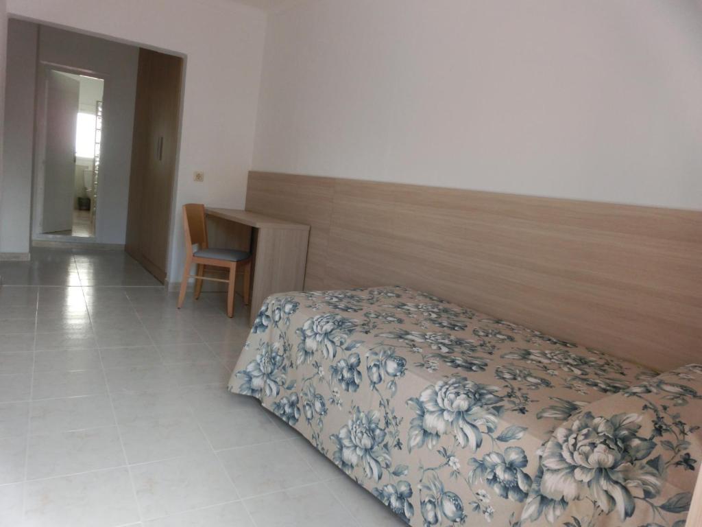 Hotel Can Catala L' Escala Zimmer foto