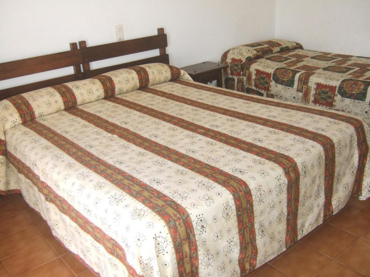 Hotel Can Catala L' Escala Zimmer foto